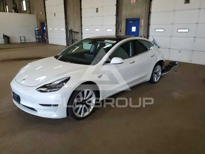 2019 Tesla Model 3 фото