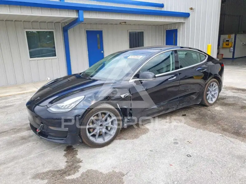 2019 Tesla Model 3 фото