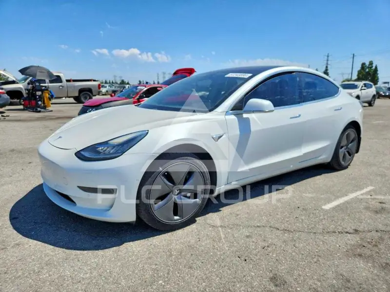 2019 Tesla Model 3 photo