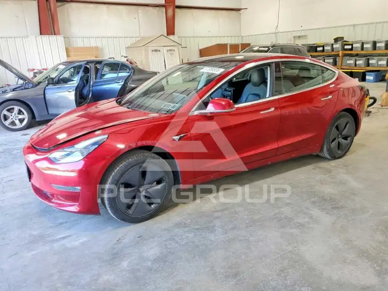 2019 Tesla Model 3 фото