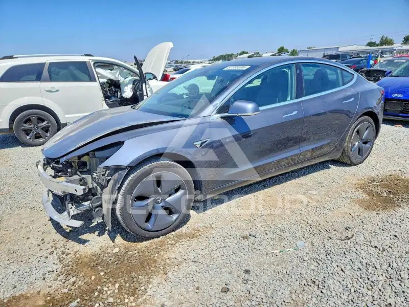 2019 Tesla Model 3 фото