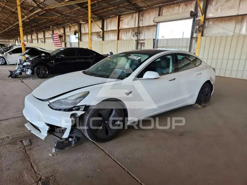 2019 Tesla Model 3 фото
