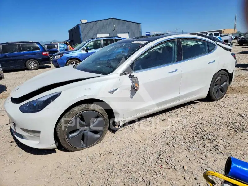 2019 Tesla Model 3 фото