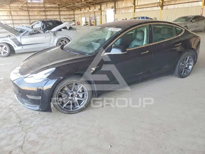 2019 Tesla Model 3 фото