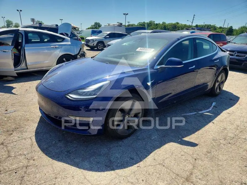 2019 Tesla Model 3 фото