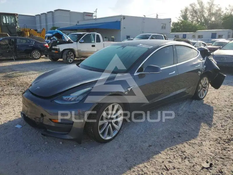 2019 Tesla Model 3 фото