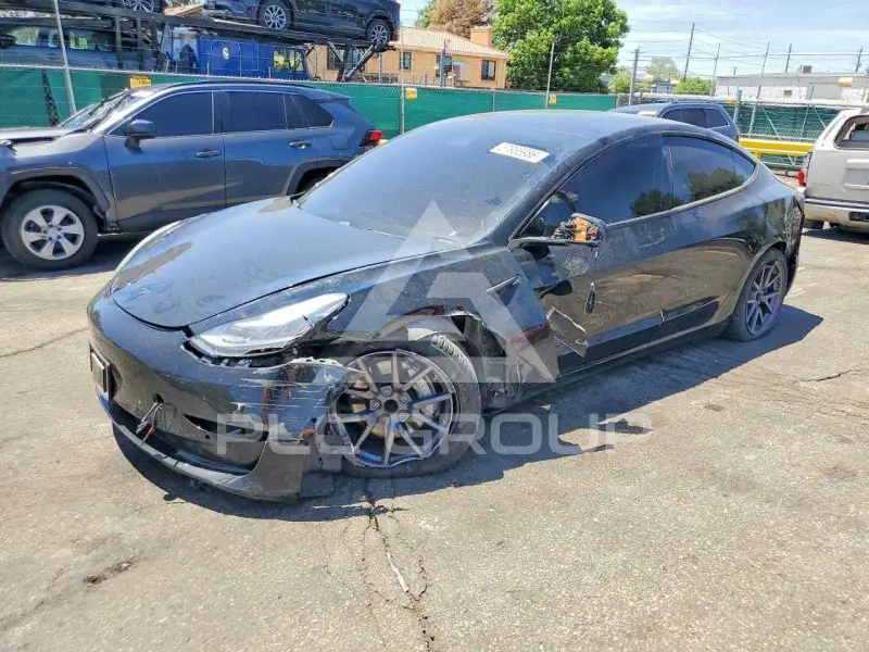 2019 Tesla Model 3 фото