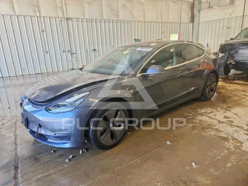 2019 Tesla Model 3 фото