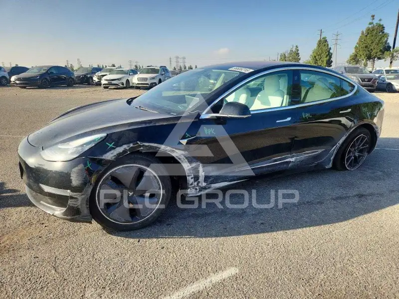 2019 Tesla Model 3 фото