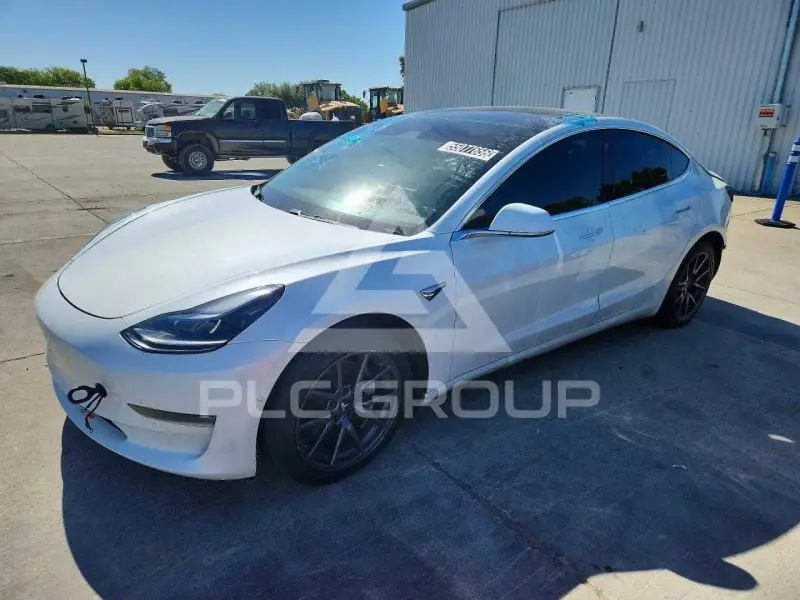 2019 Tesla Model 3 фото