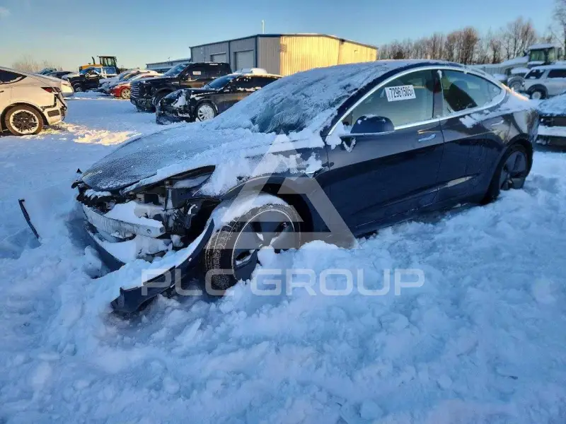 2019 Tesla Model 3 фото