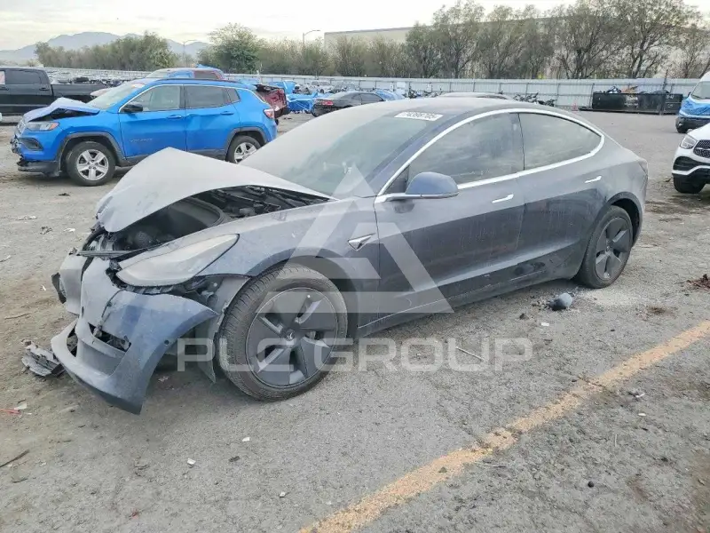 2019 Tesla Model 3 фото