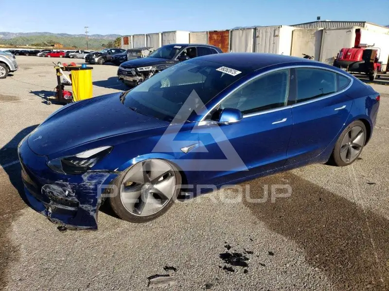 2019 Tesla Model 3 фото