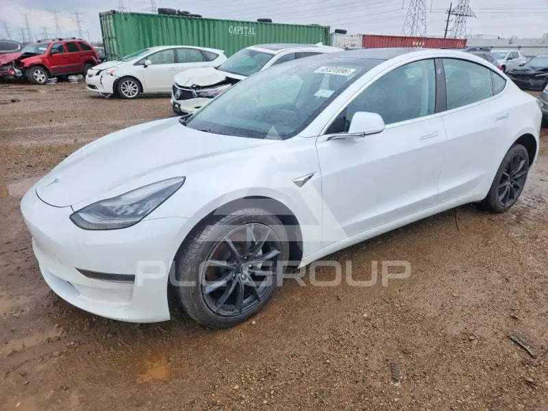 2019 Tesla Model 3 фото