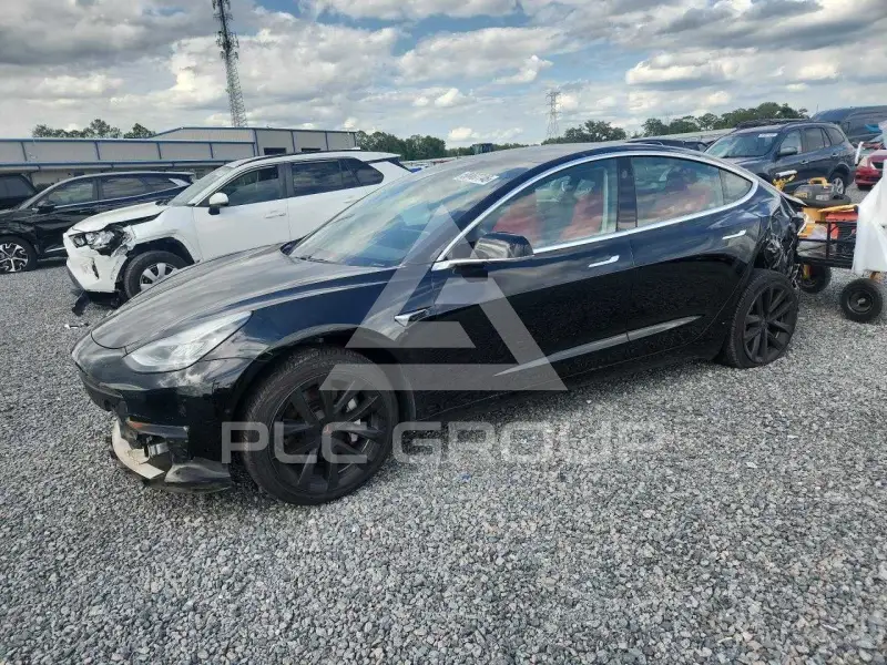 2019 Tesla Model 3 фото