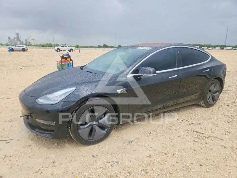 2019 Tesla Model 3 photo