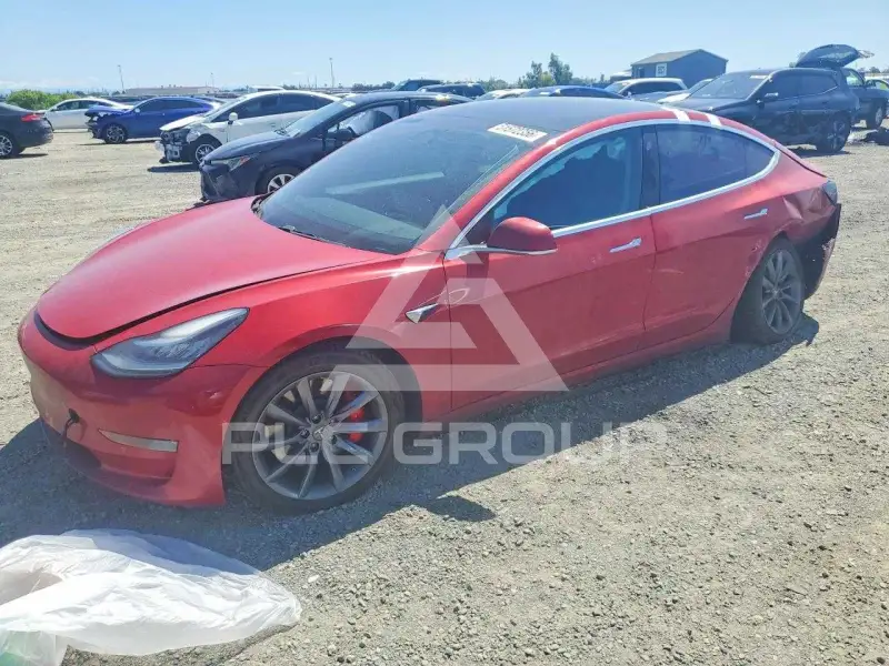2019 Tesla Model 3 фото