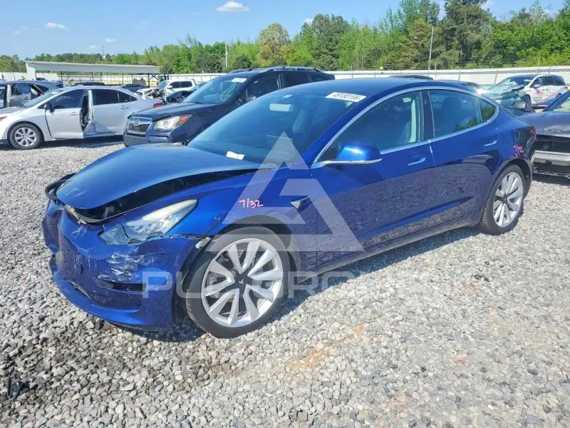 2019 Tesla Model 3 фото