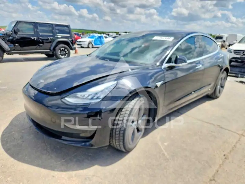 2019 Tesla Model 3 фото