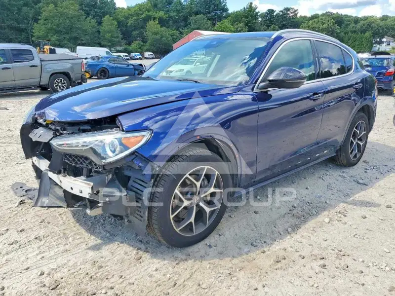 2019 Alfa Romeo Stelvio photo