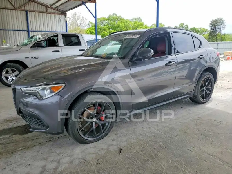 2019 Alfa Romeo Stelvio фото