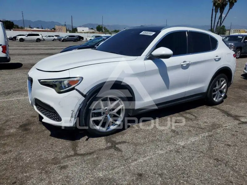 2019 Alfa Romeo Stelvio фото