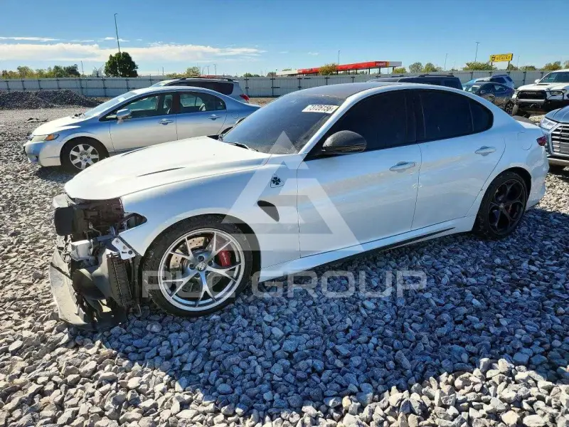 2019 Alfa Romeo Giulia фото