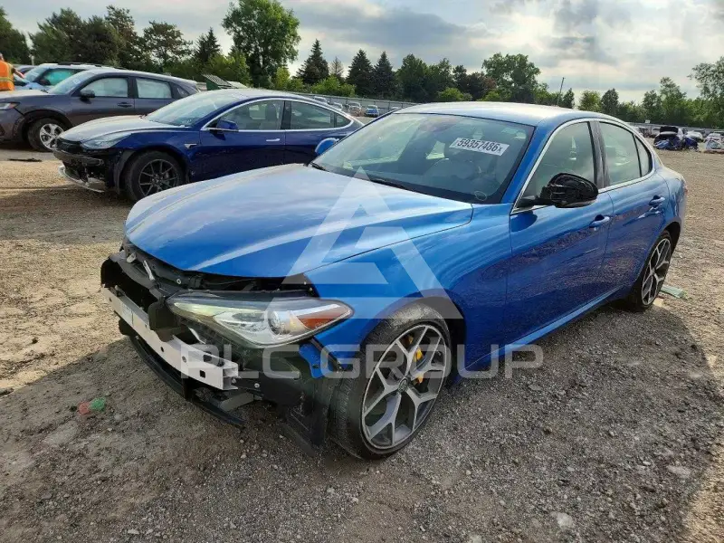 2019 Alfa Romeo Giulia photo