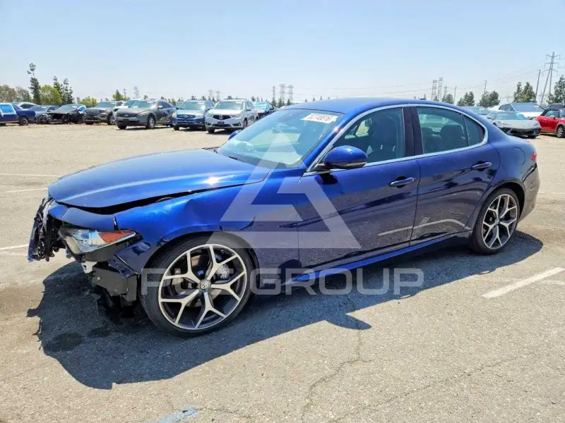 2019 Alfa Romeo Giulia photo