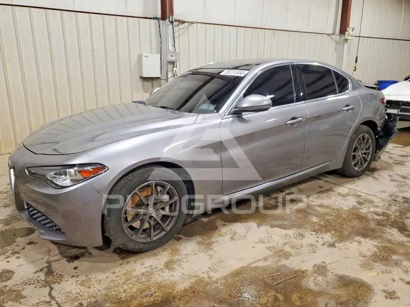 2019 Alfa Romeo Giulia photo