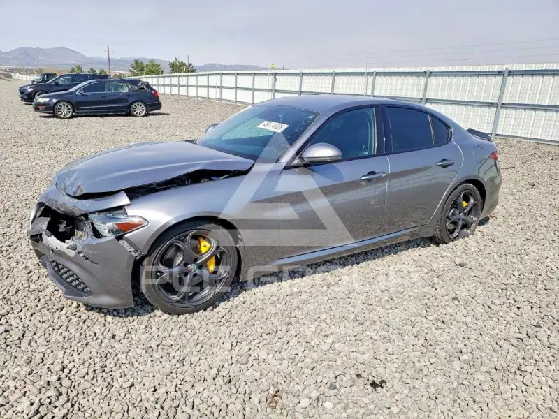 2019 Alfa Romeo Giulia фото