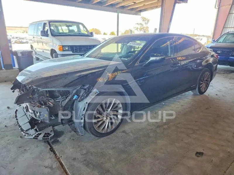 2019 Lexus ES300 фото