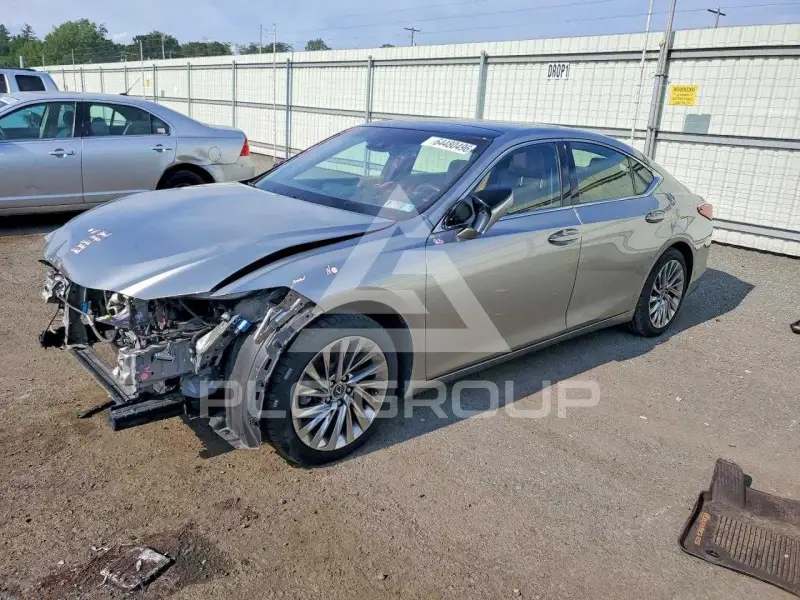 2019 Lexus ES350 фото