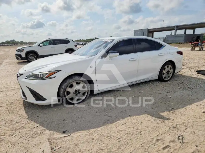 2019 Lexus ES350 фото