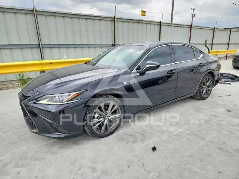 2019 Lexus ES350 photo