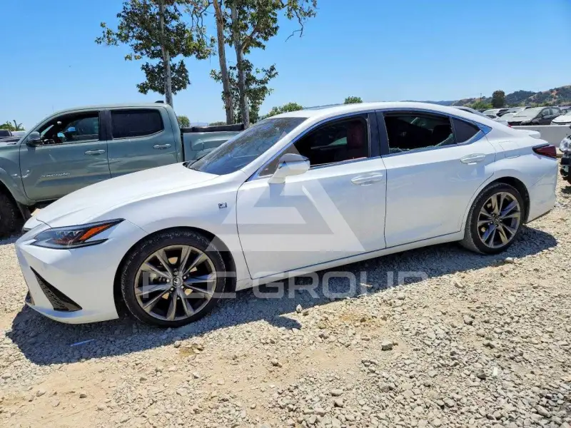 2019 Lexus ES350 photo