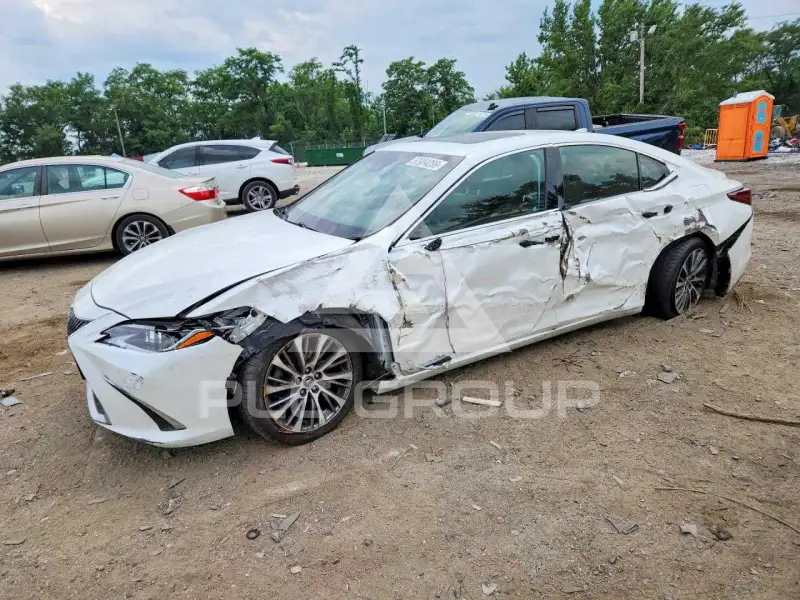 2019 Lexus ES350 фото