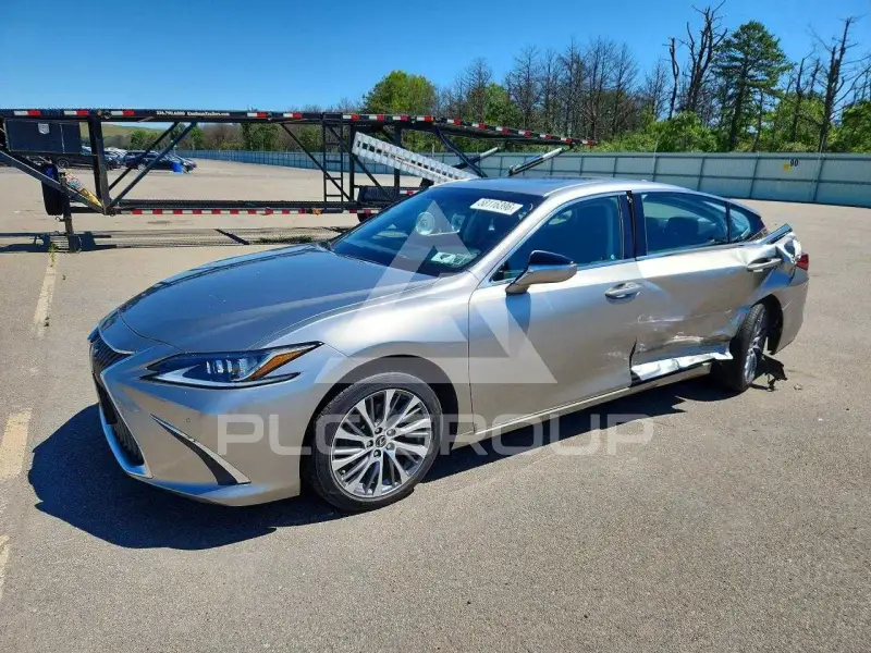 2019 Lexus ES350 фото