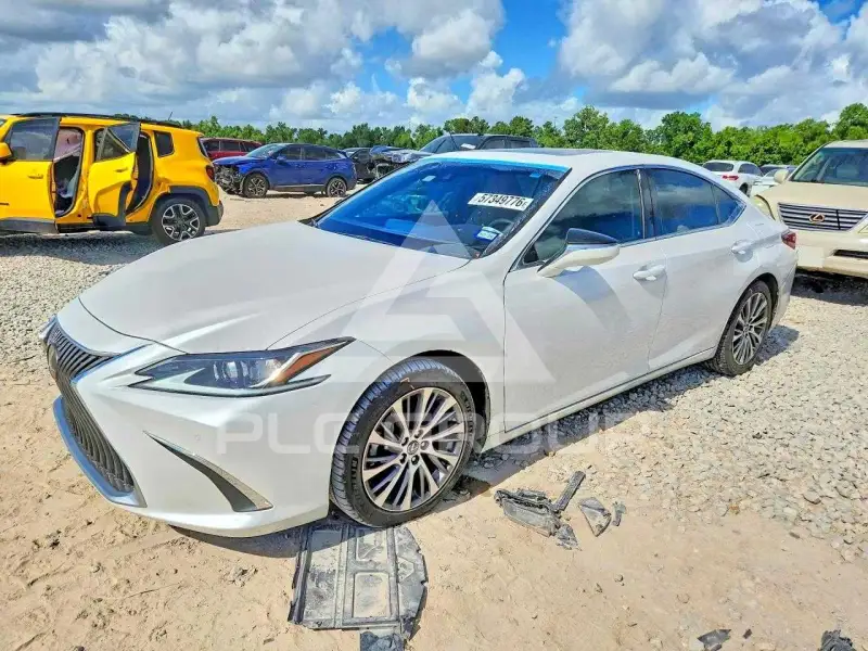 2019 Lexus ES350 photo