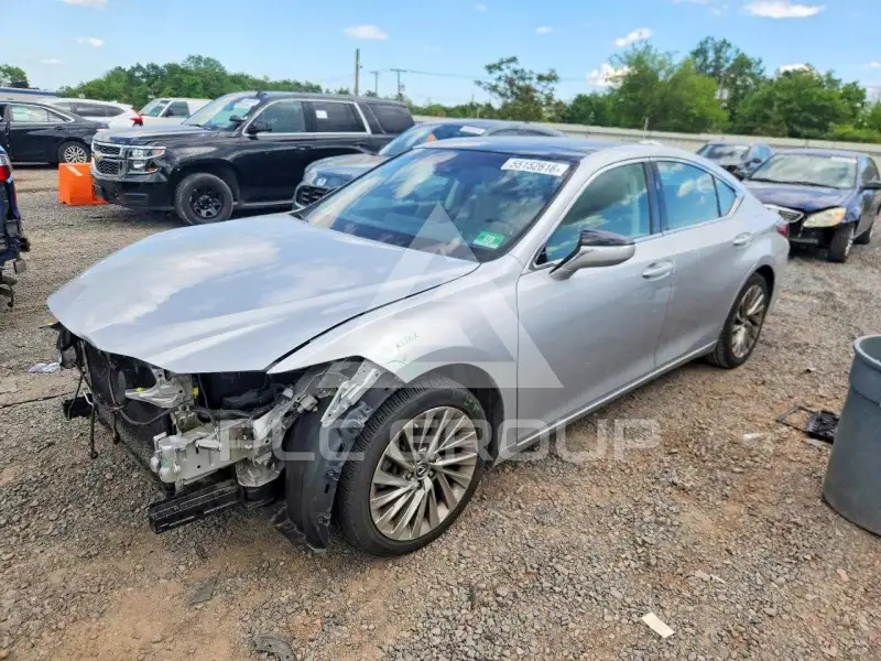 2019 Lexus ES350 фото