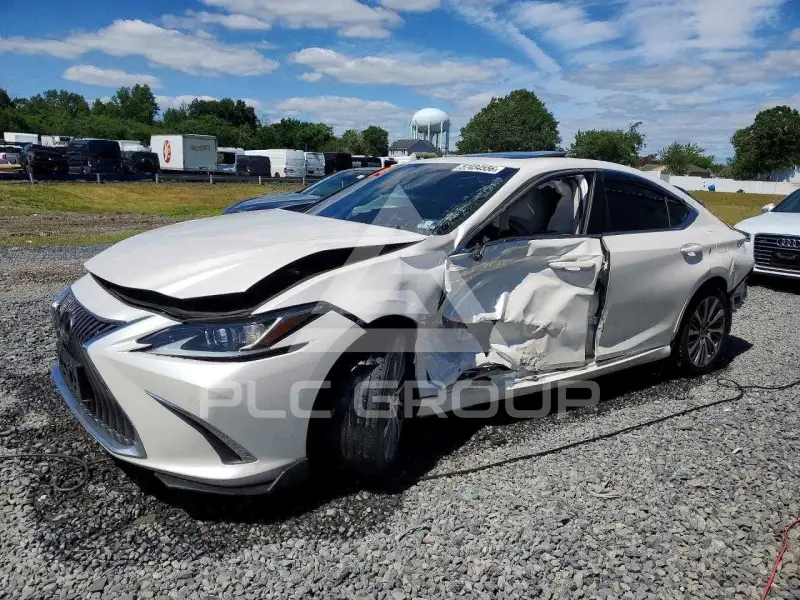 2019 Lexus ES350 фото