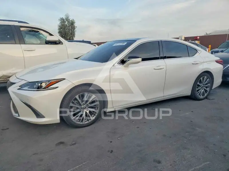 2019 Lexus ES350 photo