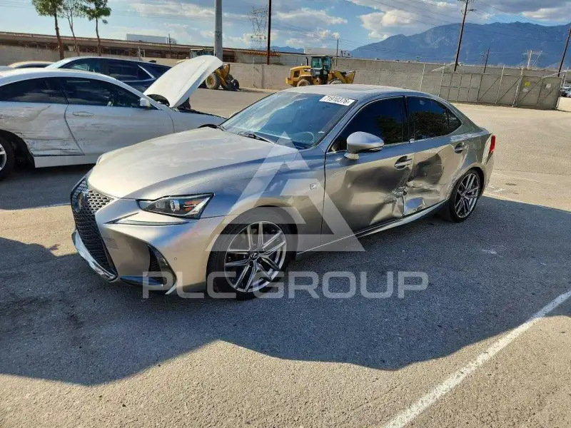 2019 Lexus IS фото