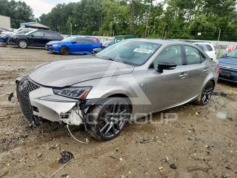 2019 Lexus IS фото