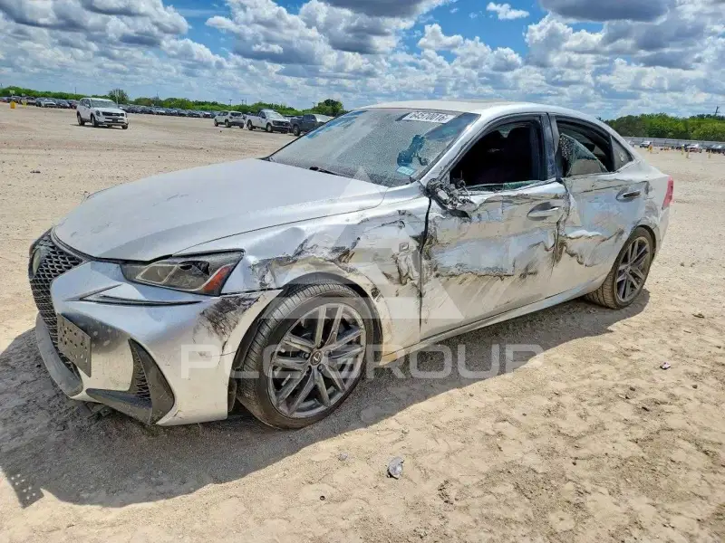 2019 Lexus IS фото