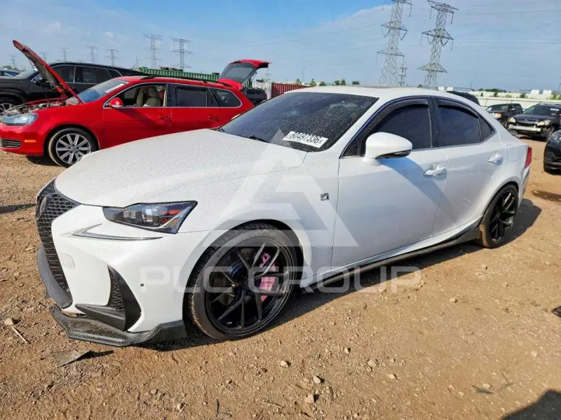 2019 Lexus IS фото