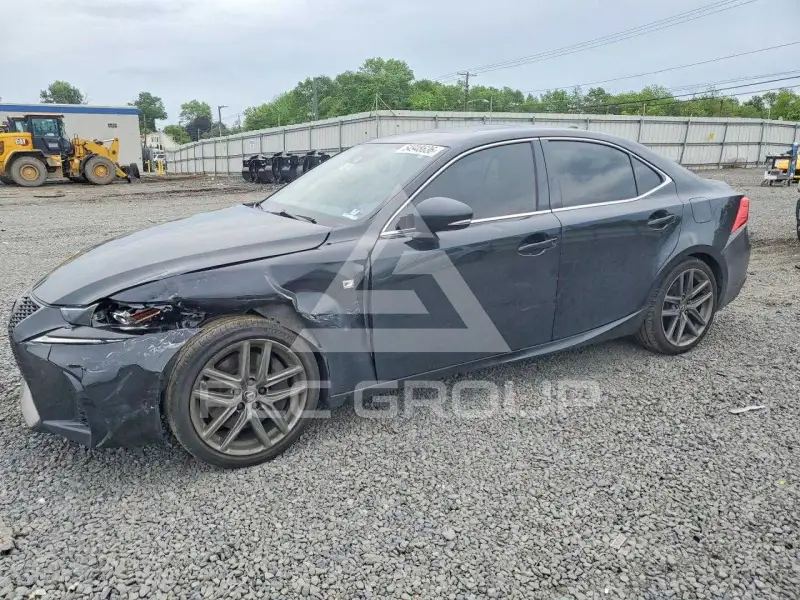 2019 Lexus IS фото