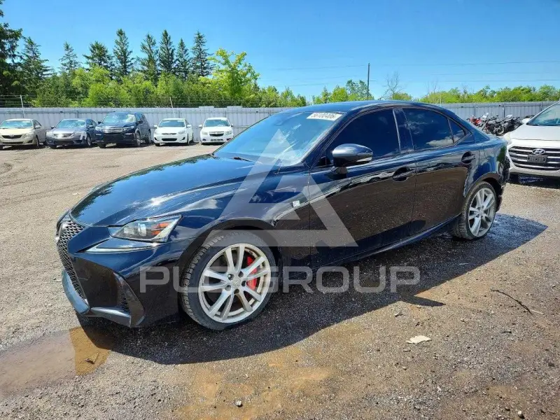 2019 Lexus IS photo