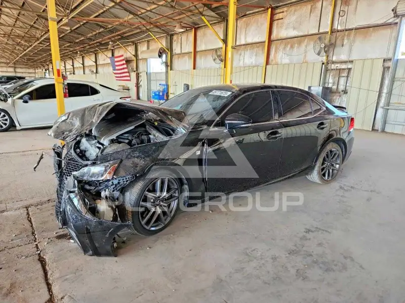 2019 Lexus IS фото