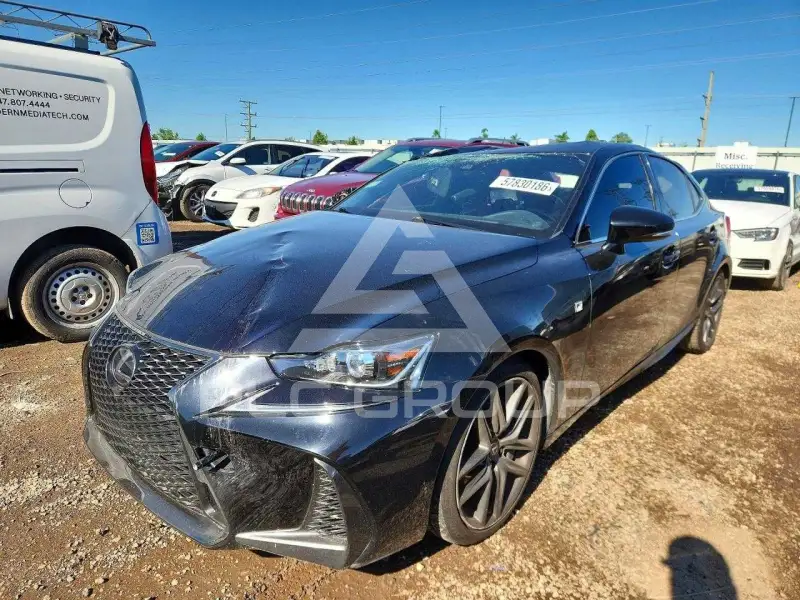 2019 Lexus IS фото